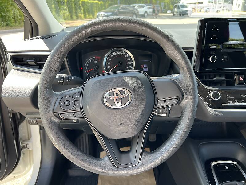 Седан Toyota Corolla 2020 в Киеве
