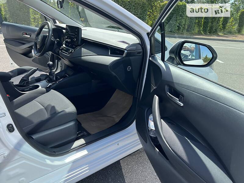 Седан Toyota Corolla 2020 в Киеве