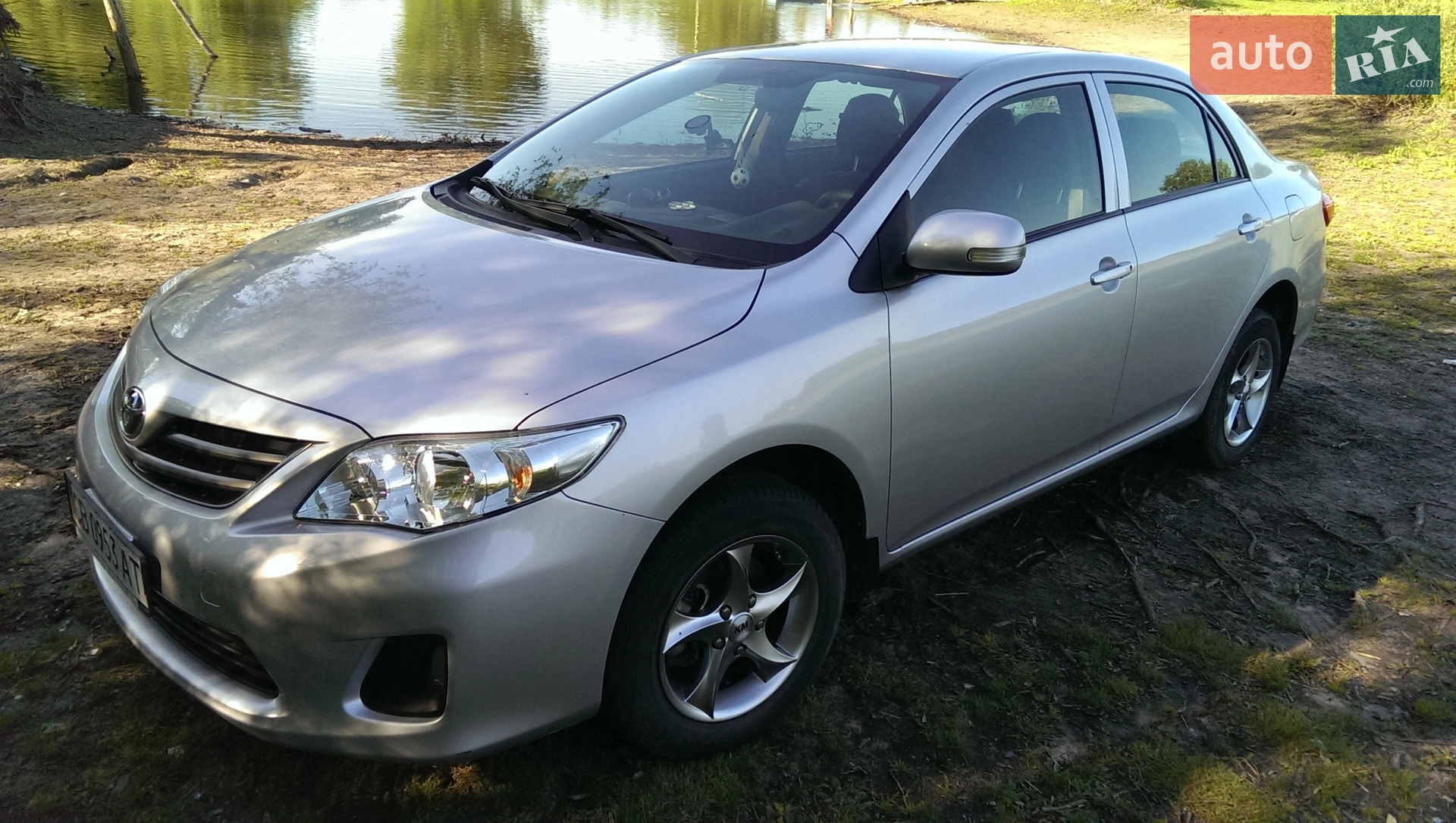 2010 Toyota Corolla - мініатюра 2