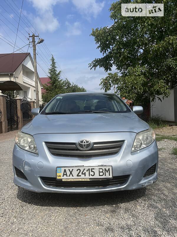 Седан Toyota Corolla 2008 в Хусте