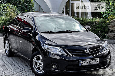 Седан Toyota Corolla 2011 в 