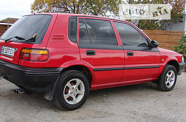 Хетчбек Toyota Corolla 1987 в 