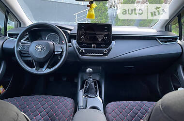 Седан Toyota Corolla 2020 в Днепре