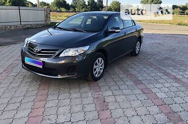 Седан Toyota Corolla 2010 в Черкасах