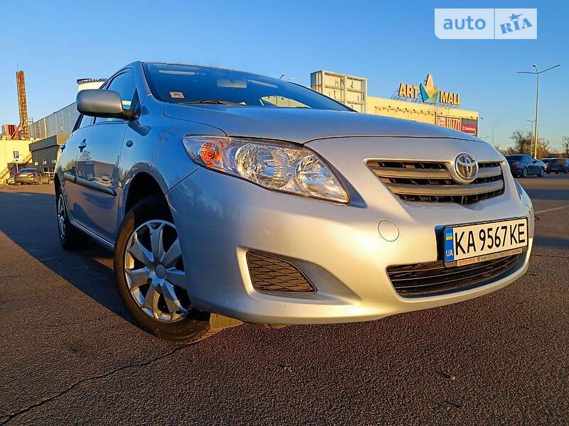 Седан Toyota Corolla 2007 в 