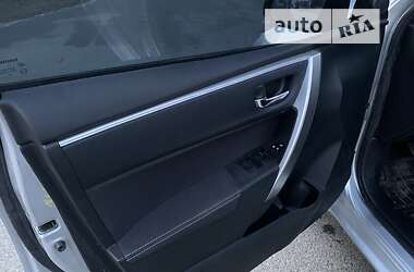 Седан Toyota Corolla 2014 в 