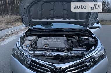 Седан Toyota Corolla 2014 в 