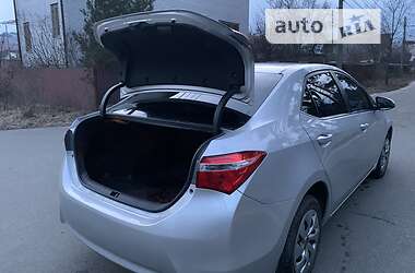 Седан Toyota Corolla 2014 в 