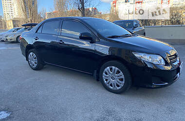 Седан Toyota Corolla 2009 в Киеве