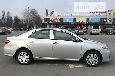 Седан Toyota Corolla 2011 в Києві