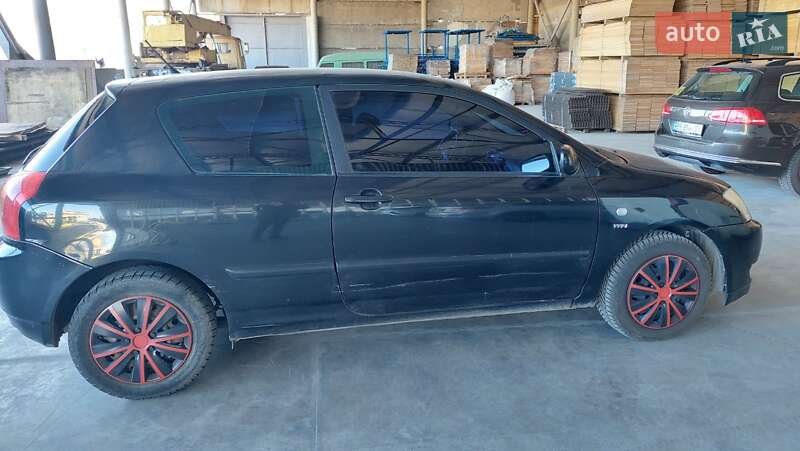 Хетчбек Toyota Corolla 2003 в Одесі