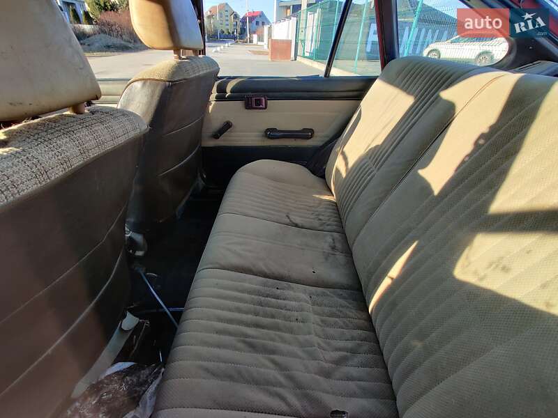 Лифтбек Toyota Corolla 1986 в Ужгороде
