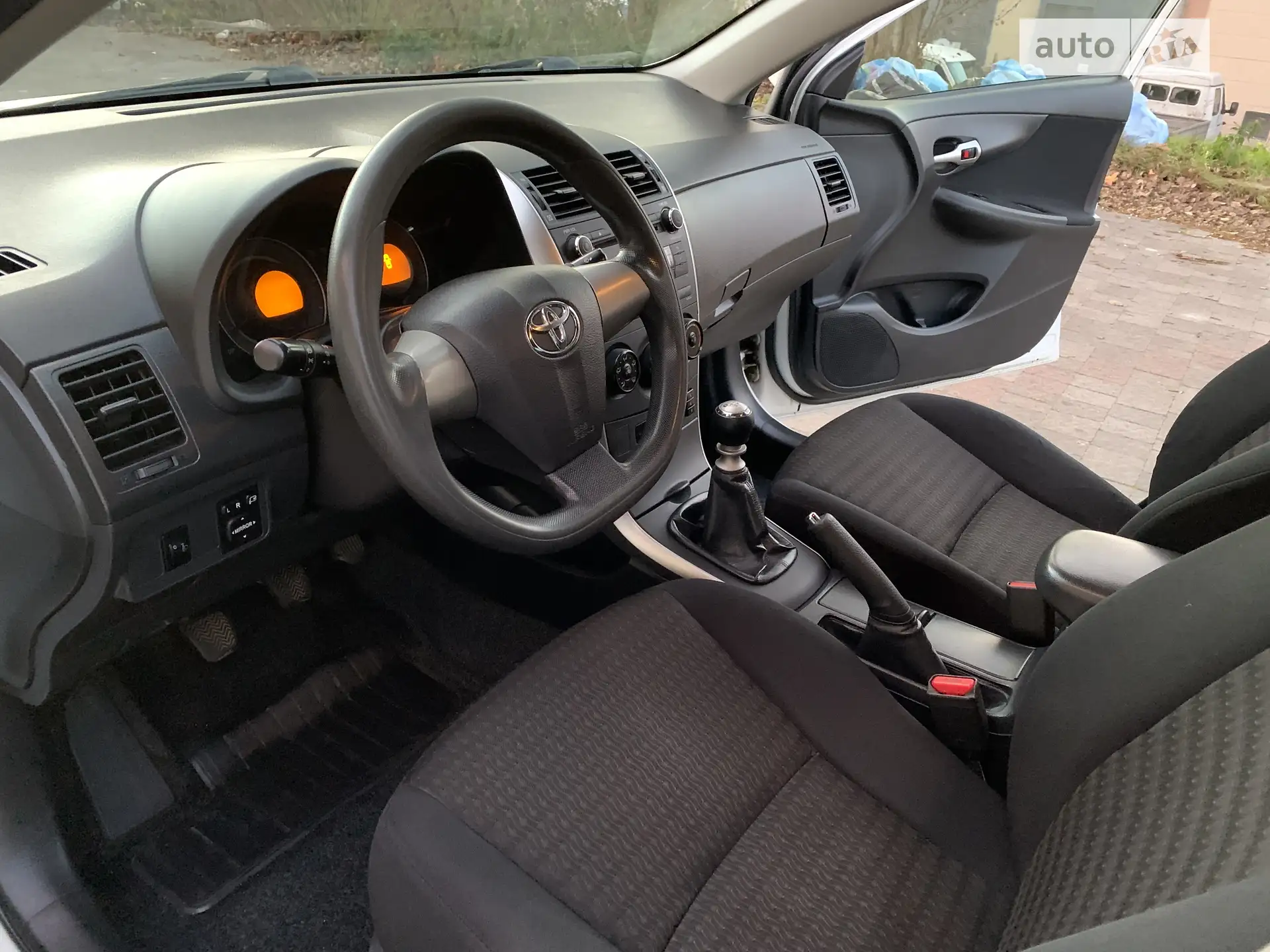 2012 Toyota Corolla - мініатюра 27