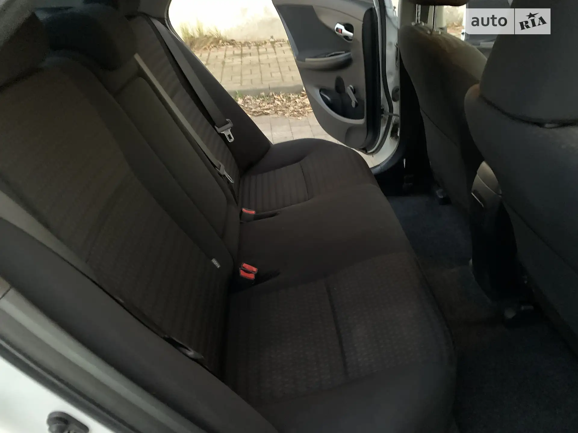 2012 Toyota Corolla - мініатюра 36