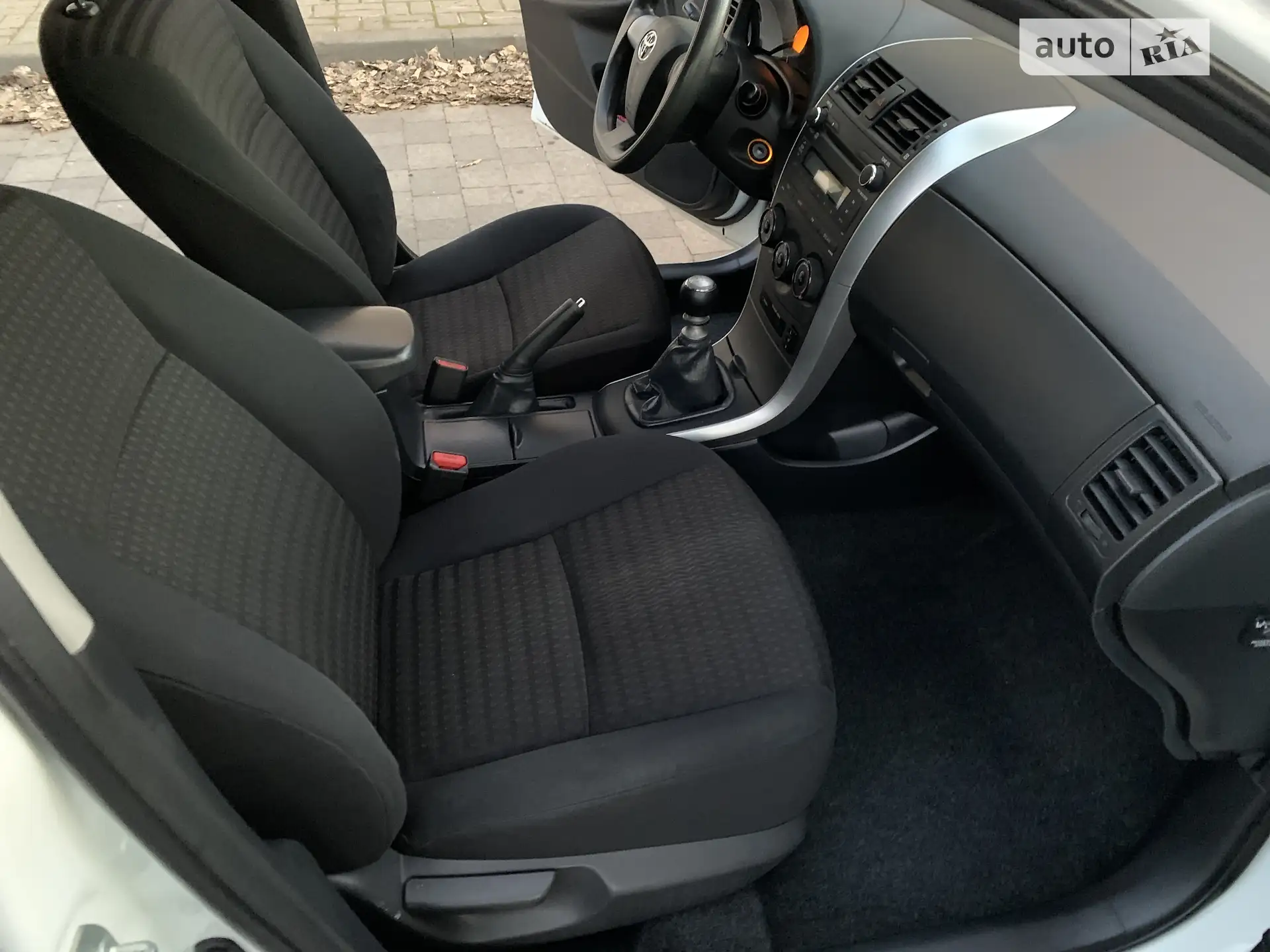 2012 Toyota Corolla - мініатюра 39