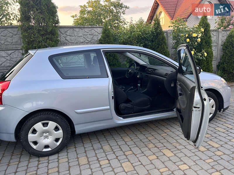 Седан Toyota Corolla 2005 в Житомире