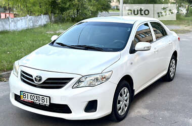 Седан Toyota Corolla 2010 в 