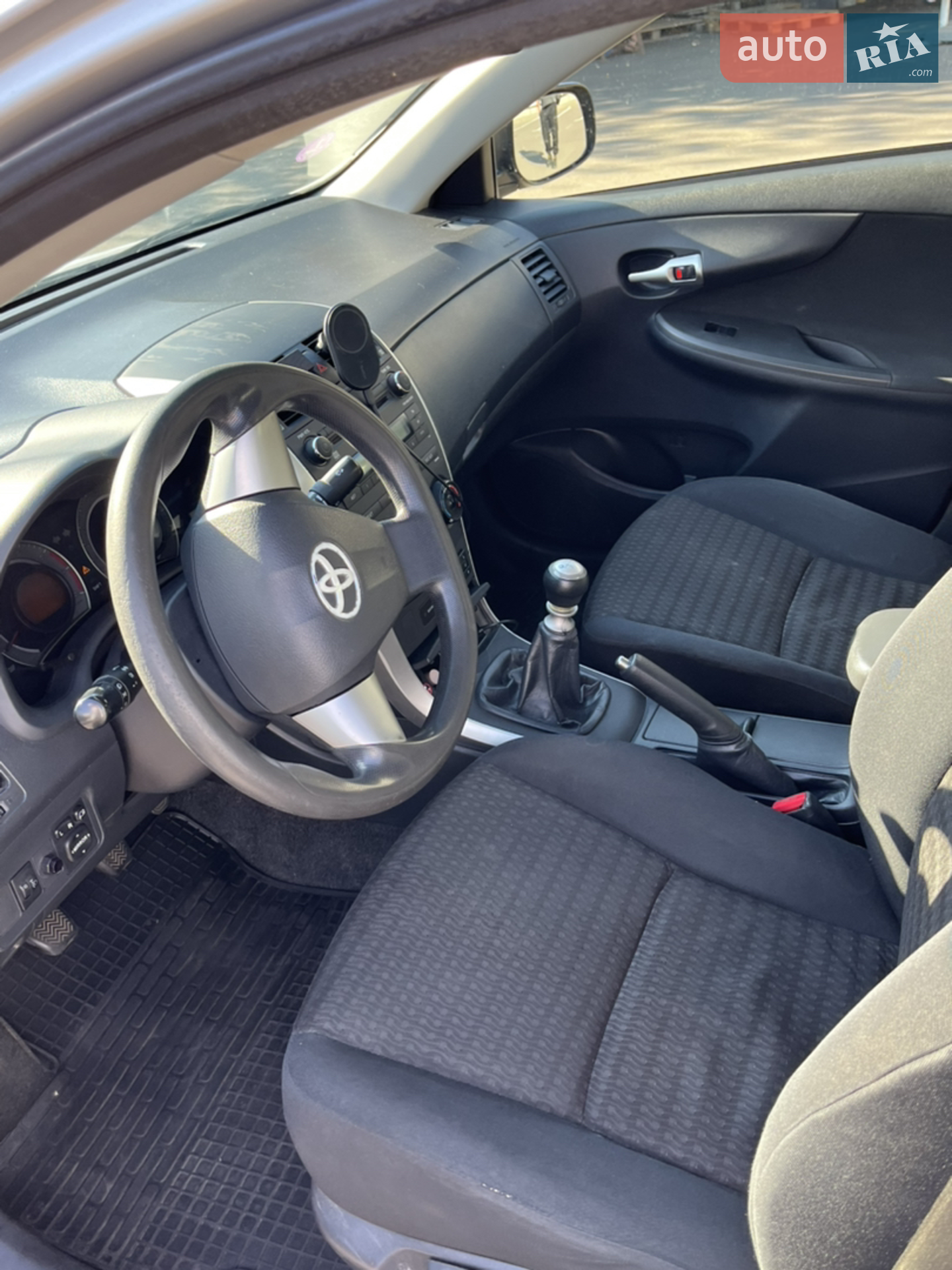 2012 Toyota Corolla - мініатюра 9