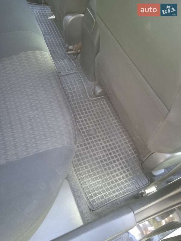 Седан Toyota Corolla 2009 в Киеве фото 18 Седан Toyota Corolla 2009 в Киеве