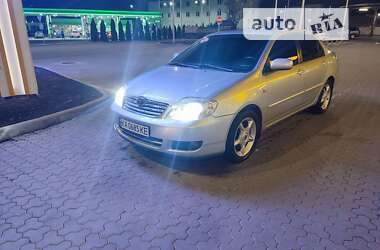 Седан Toyota Corolla 2004 в Києві
