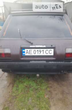 Хэтчбек Toyota Corolla 1985 в Соленом