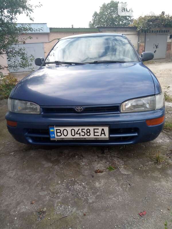 Лифтбек Toyota Corolla 1994 в Тернополе