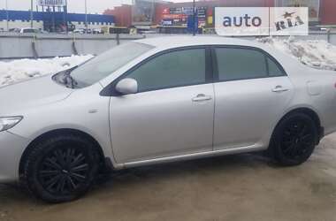 Седан Toyota Corolla 2008 в Львове