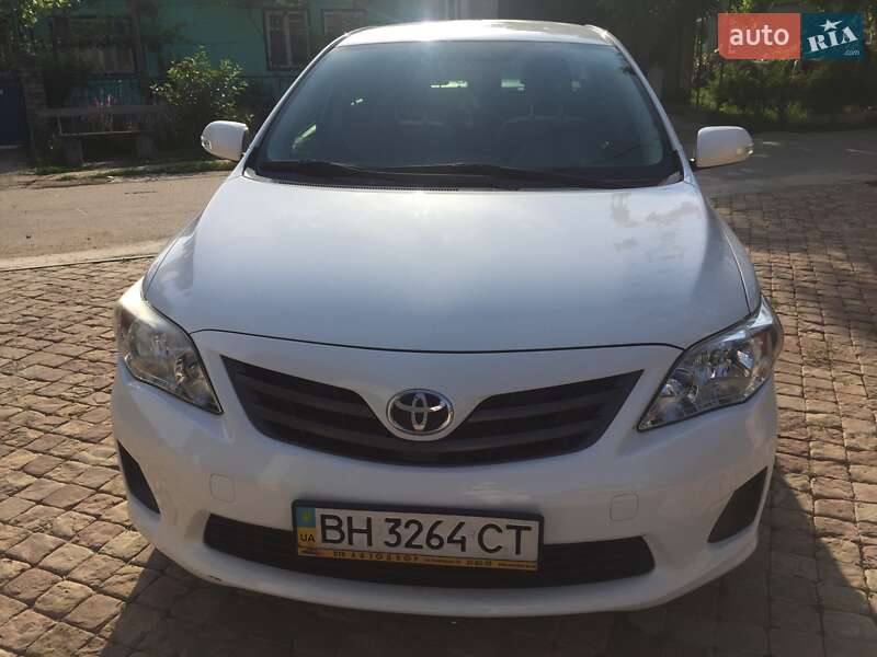 Седан Toyota Corolla 2010 в Одессе