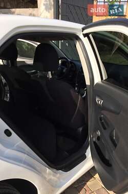 Седан Toyota Corolla 2010 в 