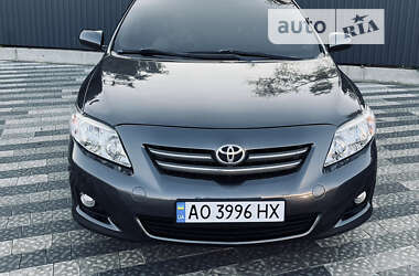 Седан Toyota Corolla 2008 в Ужгороді