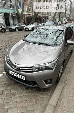 Седан Toyota Corolla 2013 в Одессе