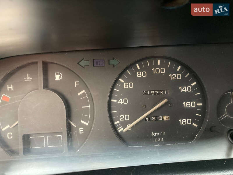 Седан Toyota Corolla 1988 в Первомайске