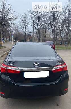 Седан Toyota Corolla 2015 в Кропивницком