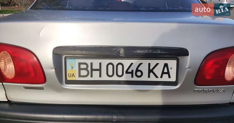 Седан Toyota Corolla 1999 в Одесі