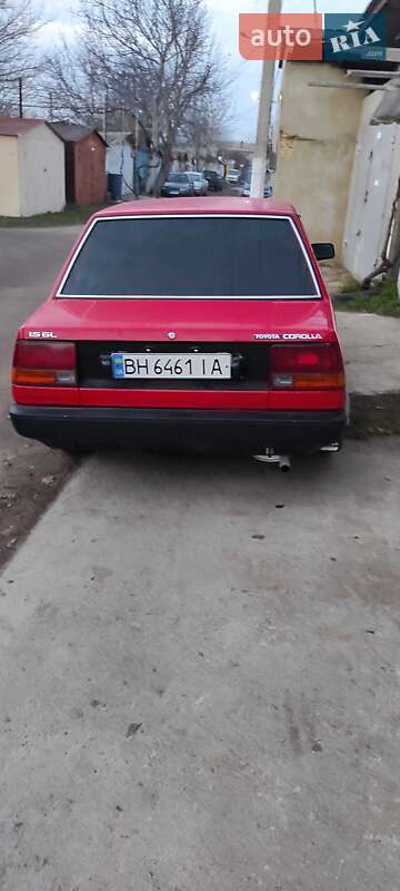 Седан Toyota Corolla 1985 в Одессе