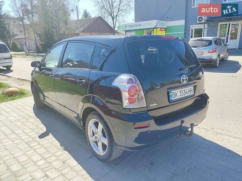 Універсал Toyota Corolla 2006 в Рокитному