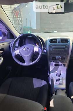 Седан Toyota Corolla 2008 в Львове