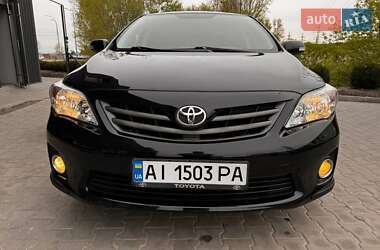 Седан Toyota Corolla 2011 в Киеве