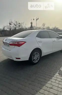 Toyota Corolla 2015