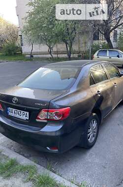 Седан Toyota Corolla 2013 в Києві