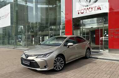 Седан Toyota Corolla 2020 в Києві