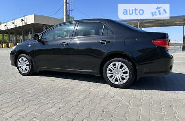 Седан Toyota Corolla 2008 в Черновцах