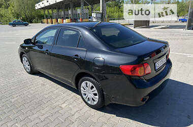 Седан Toyota Corolla 2008 в Черновцах