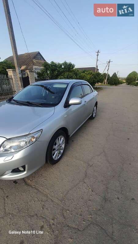 Седан Toyota Corolla 2008 в Херсоне