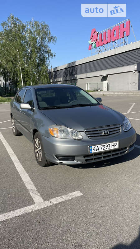 Седан Toyota Corolla 2003 в Києві