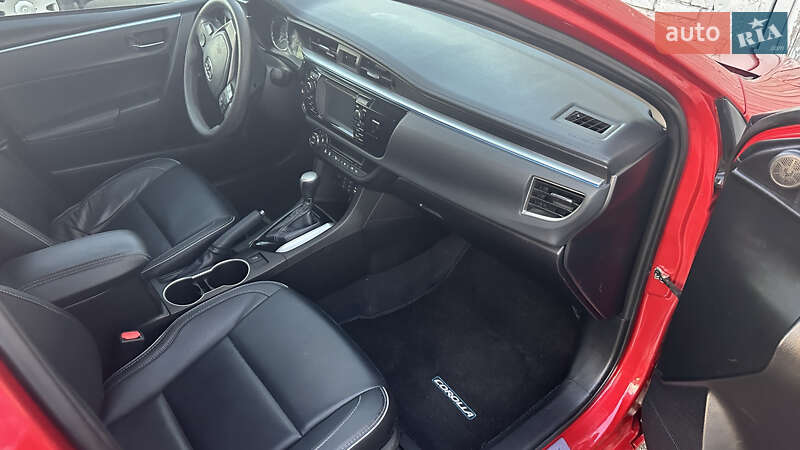 Седан Toyota Corolla 2014 в Києві