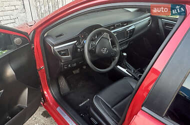 Седан Toyota Corolla 2014 в Киеве