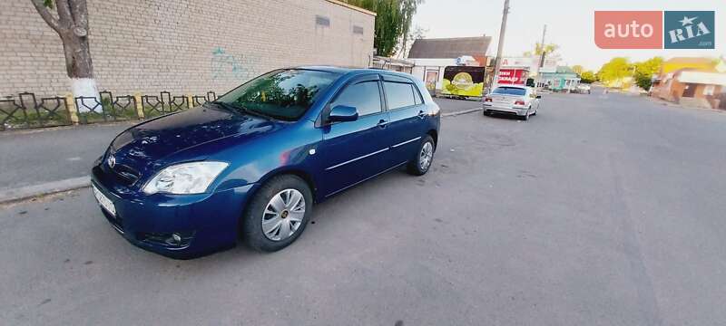 Хэтчбек Toyota Corolla 2006 в Подольске