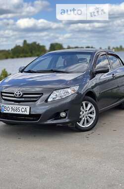 Седан Toyota Corolla 2008 в Тернополе