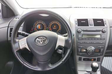 Седан Toyota Corolla 2008 в Києві